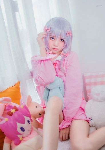两女两人妖torrent_高清日韩免费观看