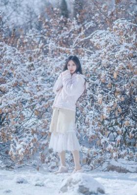 一边摸一边叫床一边爽公交_DVD免费观看超清